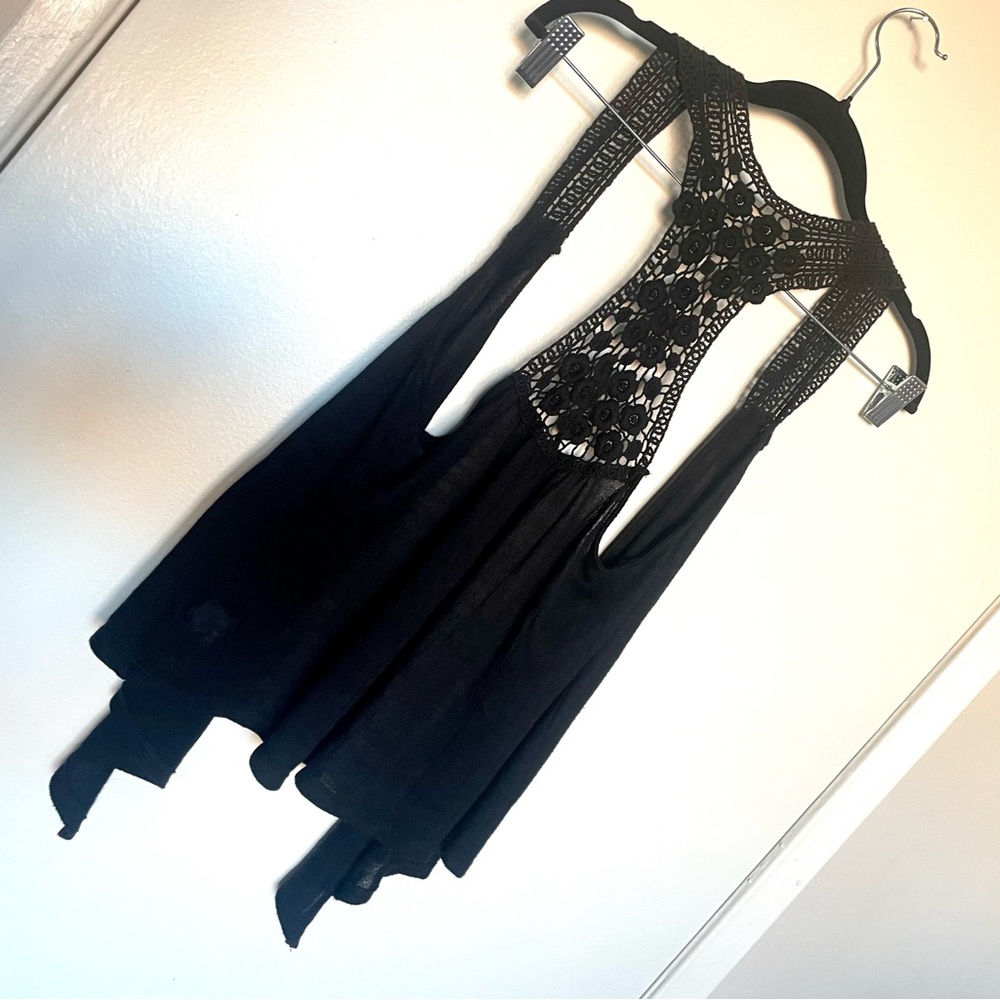 floral lace flowy layering piece - Picture 2 of 4